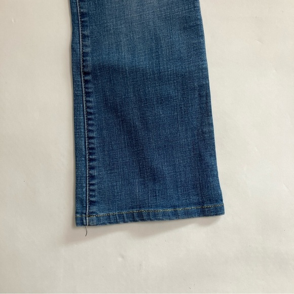 LEVI’S high rise “slimming boot” jeans - Picture 2 of 5